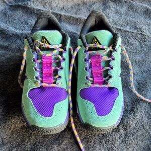 Nike ACG Shoe Brand New